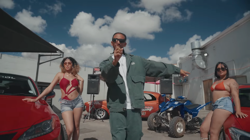 Baddie (feat. YoungstaCPT)